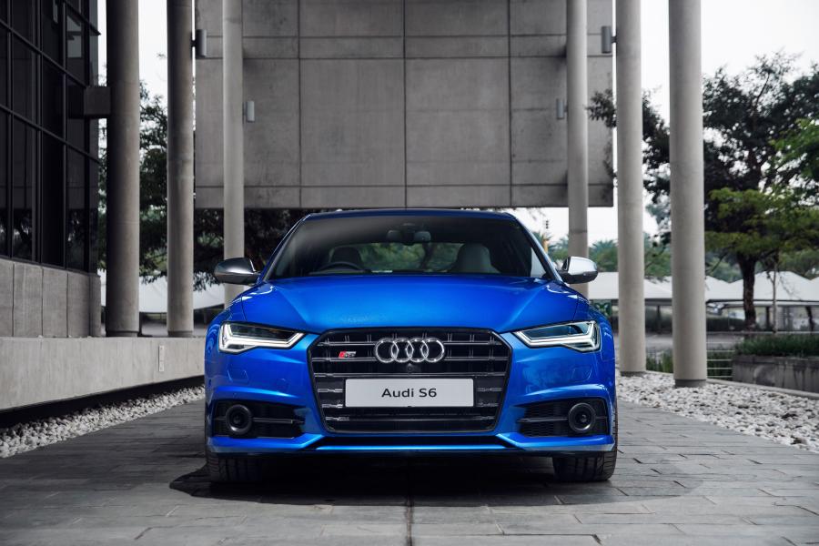  Audi S6 Sedan (4G, C7) 2015 года  (ZA) (фото 5 из 11)